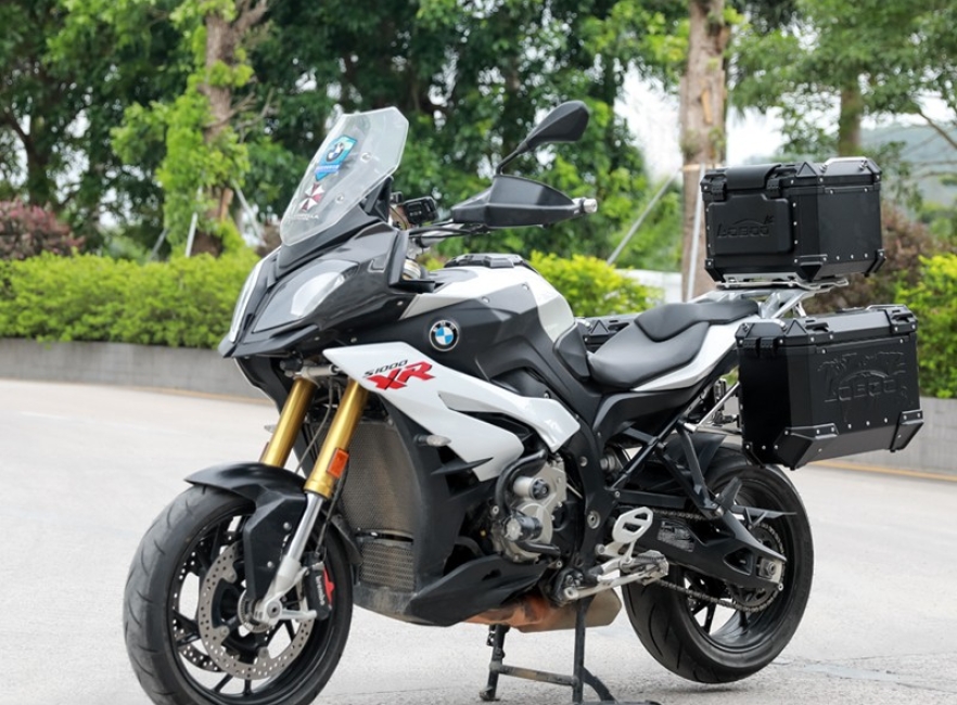 THÙNG NHÔM PIKE TRACKER BMW S1000XR