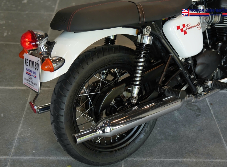 TRIUMPH BONNEVILLE T214 – SỐ 650/1.000