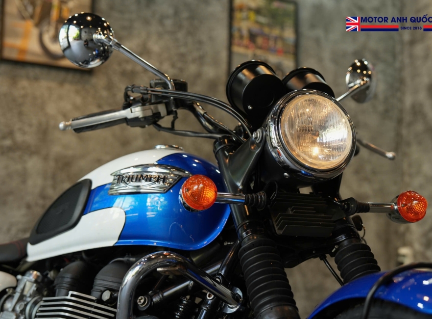 TRIUMPH BONNEVILLE T214 – SỐ 650/1.000