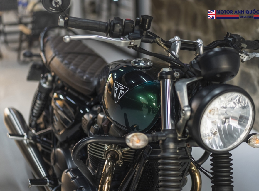 Triumph Street Twin 2019 màu Xanh đen