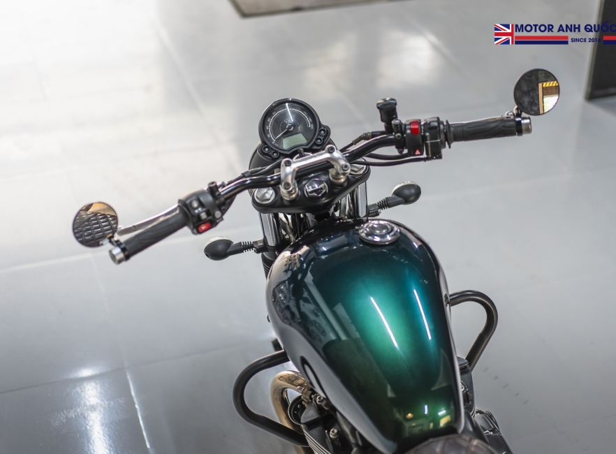 Triumph Street Twin 2019 màu Xanh đen