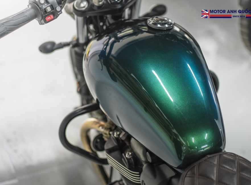 Triumph Street Twin 2019 màu Xanh đen