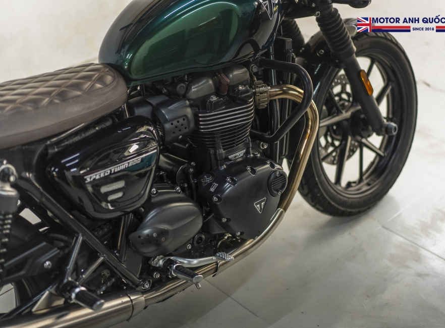 Triumph Street Twin 2019 màu Xanh đen