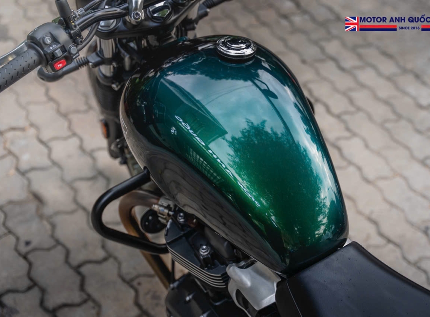 Triumph Speed Twin 900 - 8/2023
