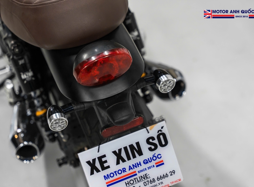 TRIUMPH STREET TWIN 2020 – ĐỒ CHƠI NGẬP TRÀN