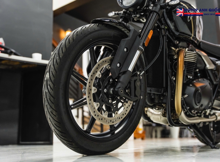 SPEED TWIN 900 2025 – XE LƯỚT ĐẦU TIÊN TẠI SÀI GÒN