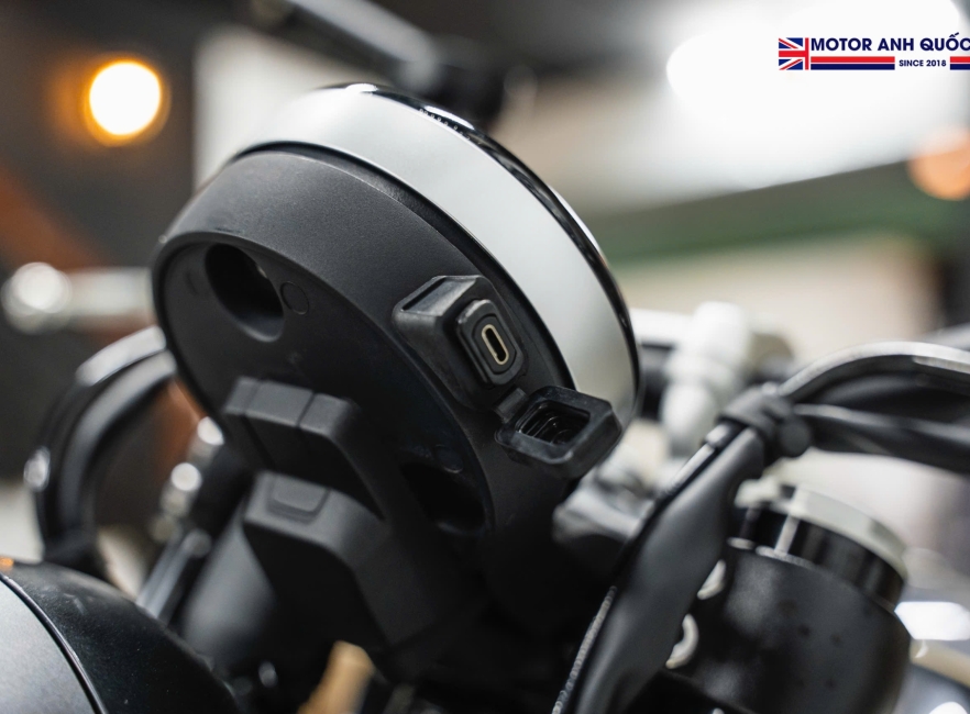 SPEED TWIN 900 2025 – XE LƯỚT ĐẦU TIÊN TẠI SÀI GÒN