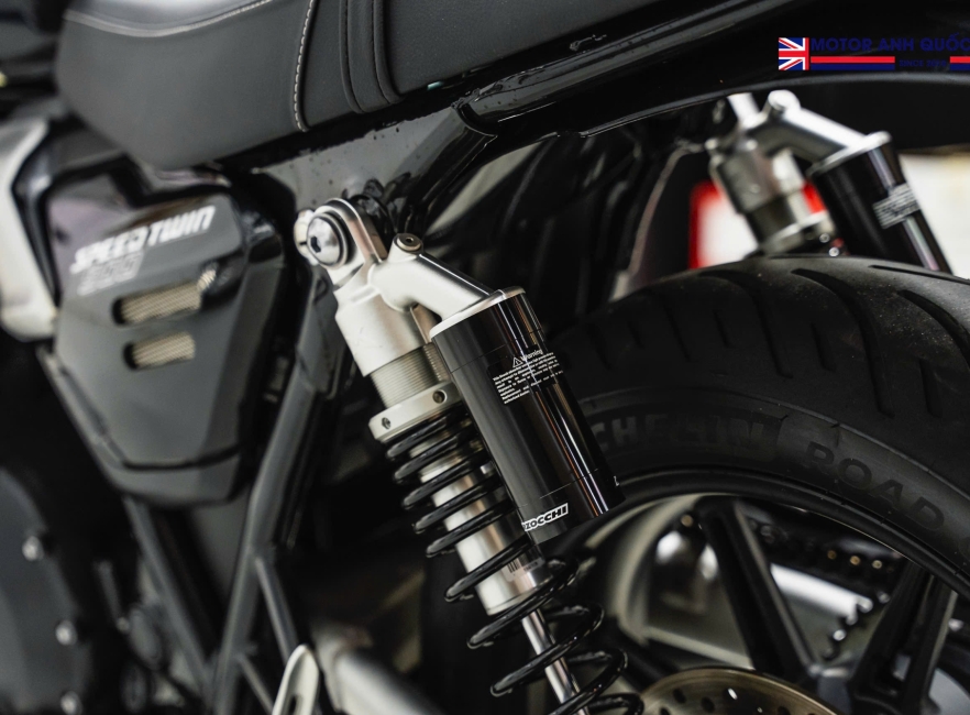 SPEED TWIN 900 2025 – XE LƯỚT ĐẦU TIÊN TẠI SÀI GÒN