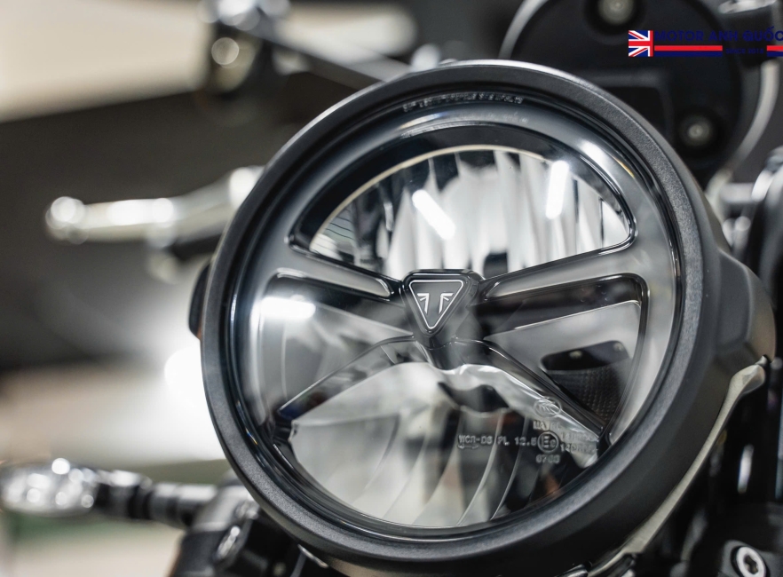 SPEED TWIN 900 2025 – XE LƯỚT ĐẦU TIÊN TẠI SÀI GÒN