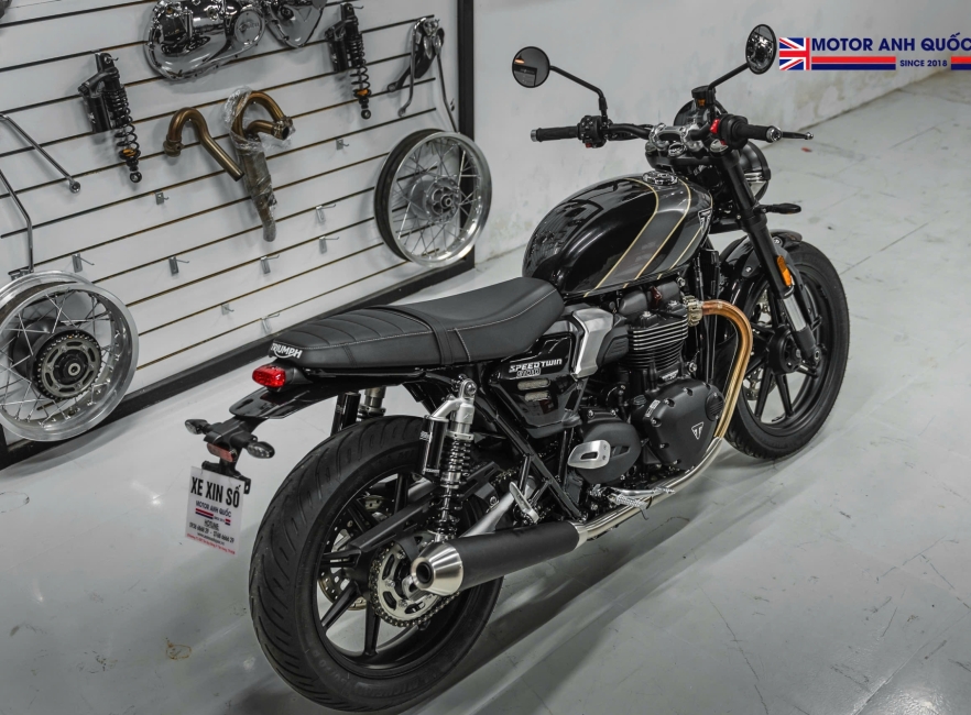 SPEED TWIN 900 2025 – XE LƯỚT ĐẦU TIÊN TẠI SÀI GÒN