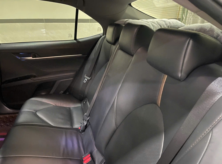 Toyota Camry 2.0 sản xuất 2019