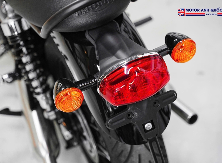 TRIUMPH BONNEVILLE  T100 – ĐẸP NHƯ XE MỚI