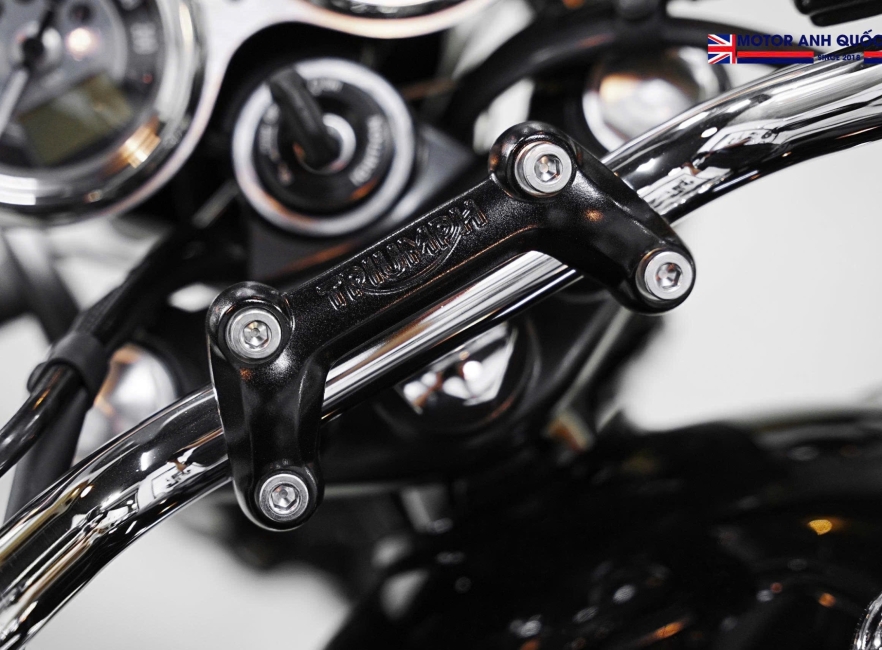 TRIUMPH BONNEVILLE  T100 – ĐẸP NHƯ XE MỚI