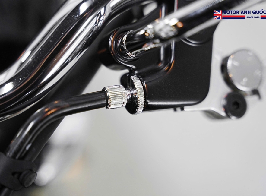 TRIUMPH BONNEVILLE  T100 – ĐẸP NHƯ XE MỚI