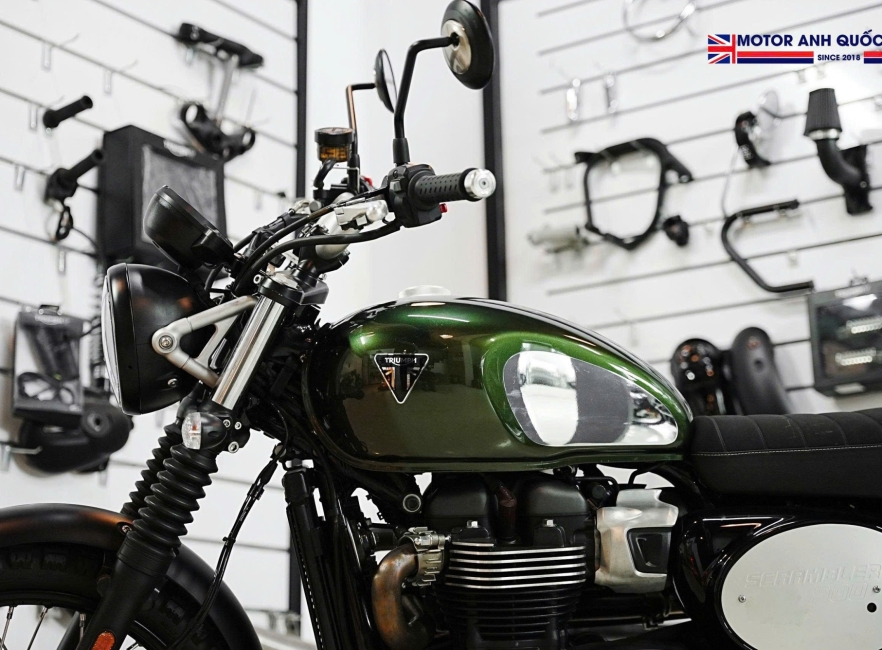  Triumph Street Scrambler 2024 Chrome Edition