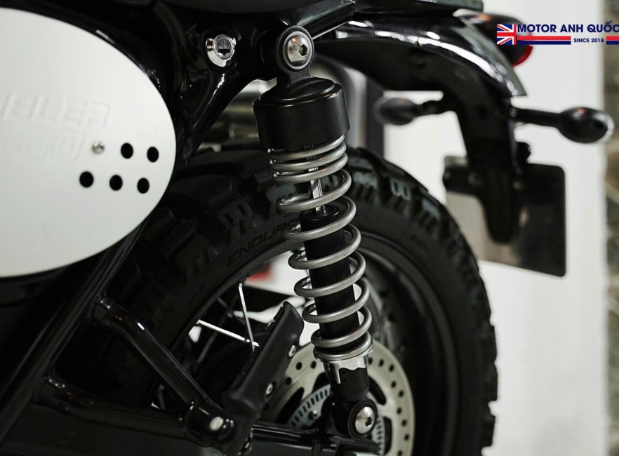  Triumph Street Scrambler 2024 Chrome Edition