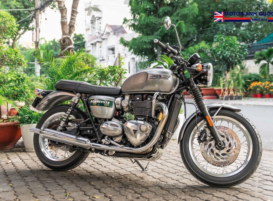 Bonneville T120 Gold Line S