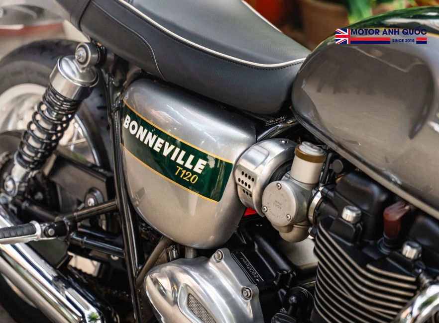 Bonneville T120 Gold Line S