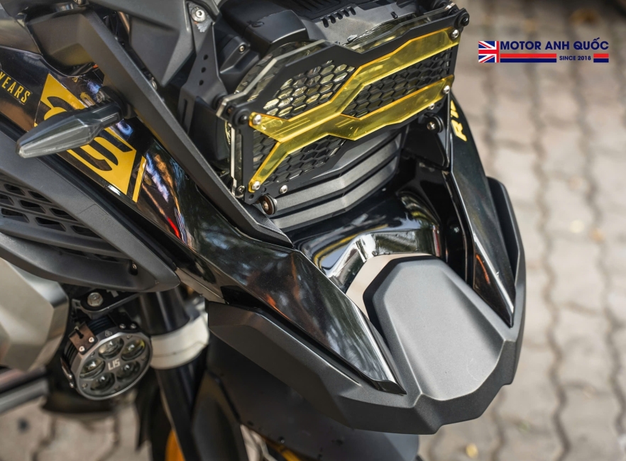 BMW GSA 1250 BẢN KỶ NIỆM 40 NĂM