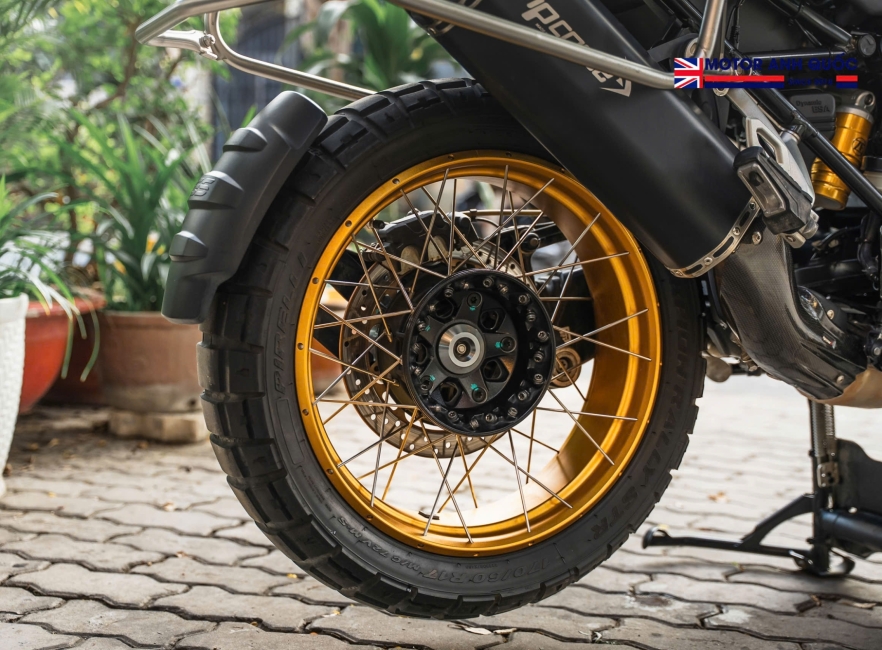BMW GSA 1250 BẢN KỶ NIỆM 40 NĂM