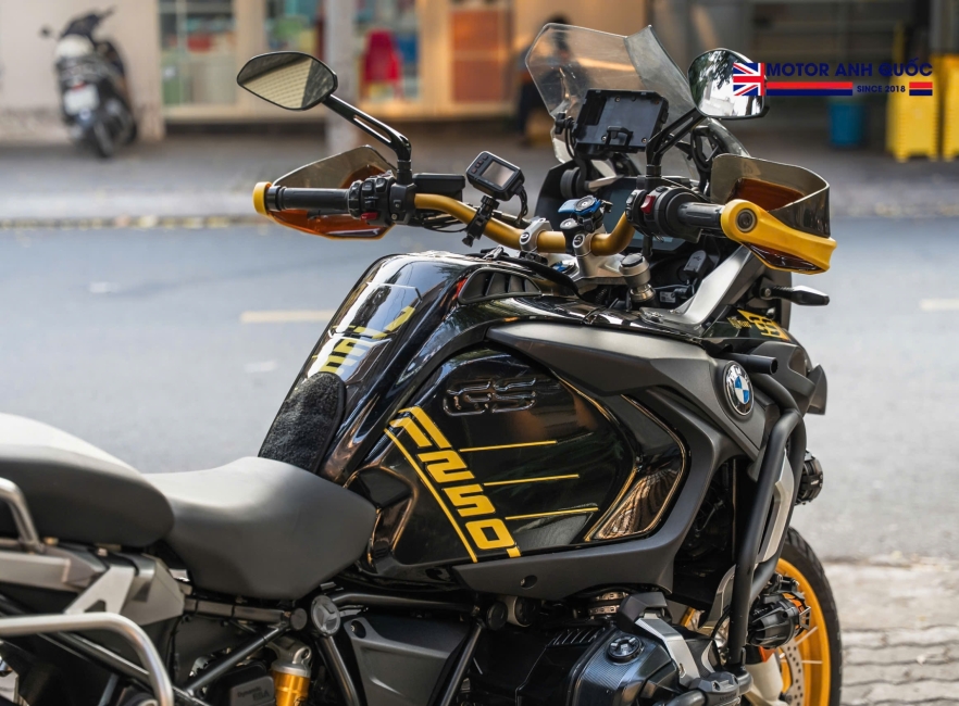 BMW GSA 1250 BẢN KỶ NIỆM 40 NĂM