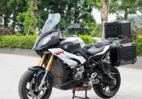 THÙNG NHÔM PIKE TRACKER BMW S1000XR